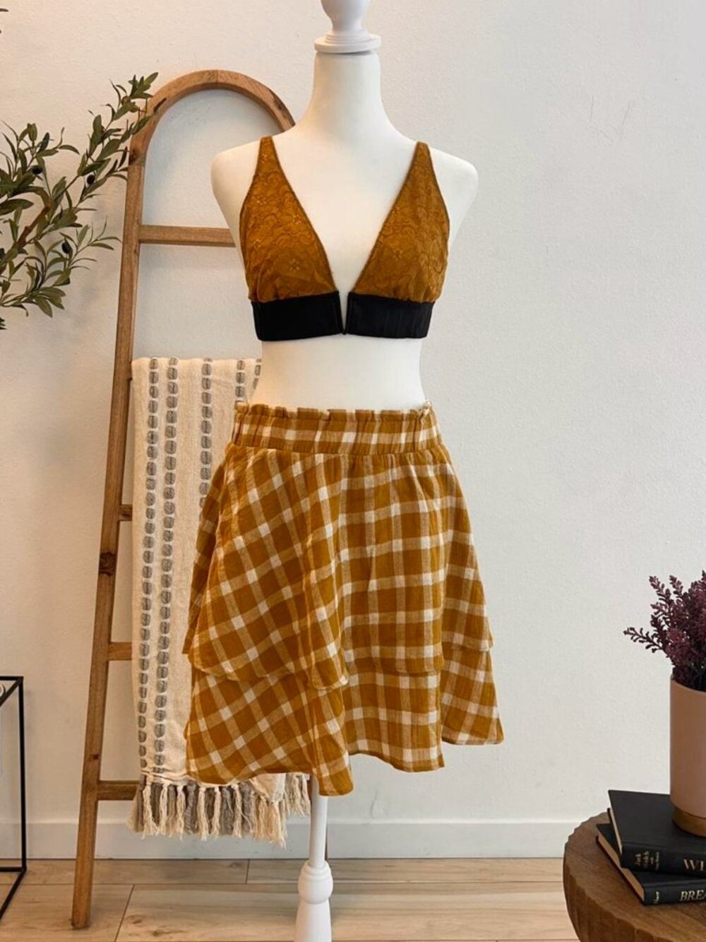 Show my your Mumu Ruffled skirt
